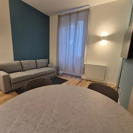 Blue House * Бергамо